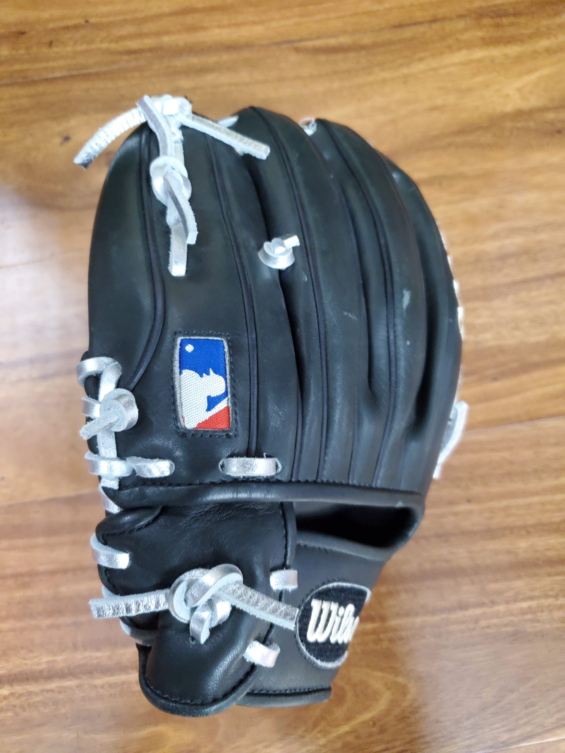 New Wilson A2000 ASO SC Right Hand Throw 11.5 FREE SHIPPING