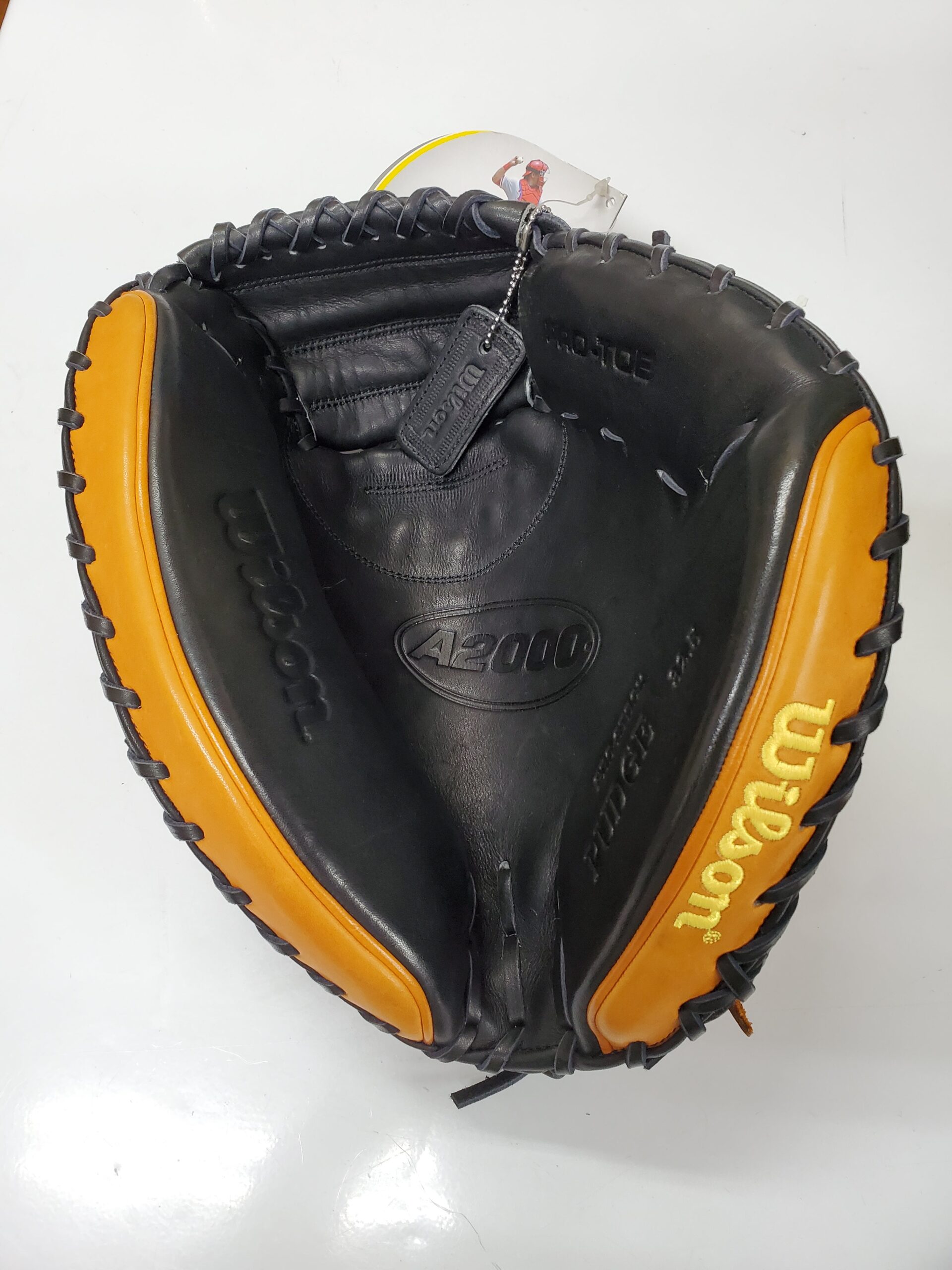 Wilson a2403 pudge catchers mitt 2025