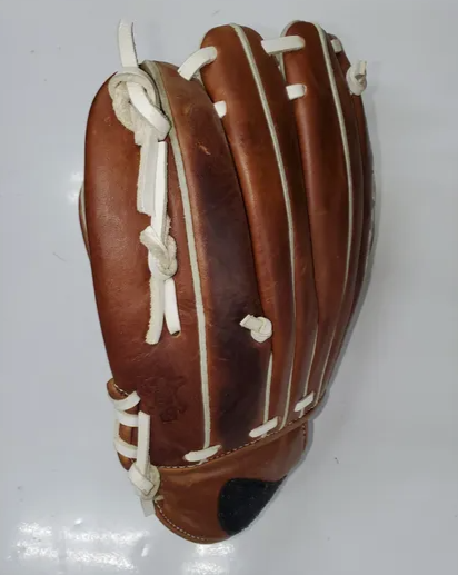 New Easton Core ECGFP1200 Fastpitch Right Hand Throw Glove 12" - Image 4